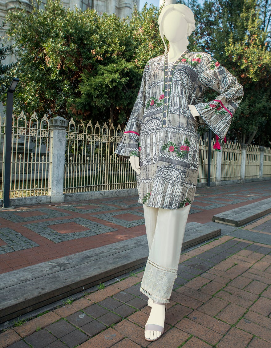 JLAWN-S-JST-20-1611 Antique Entrance