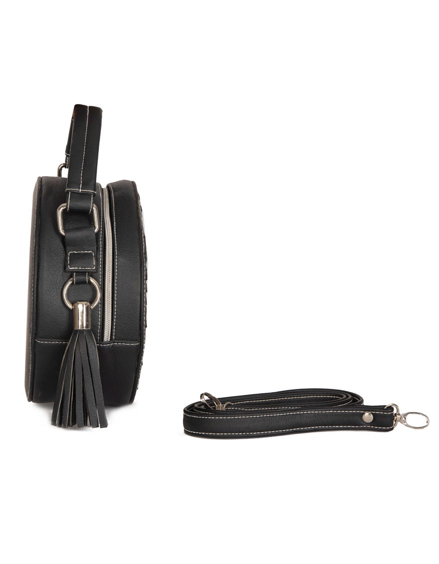 JJBL-21-045 FB/Black Rexine