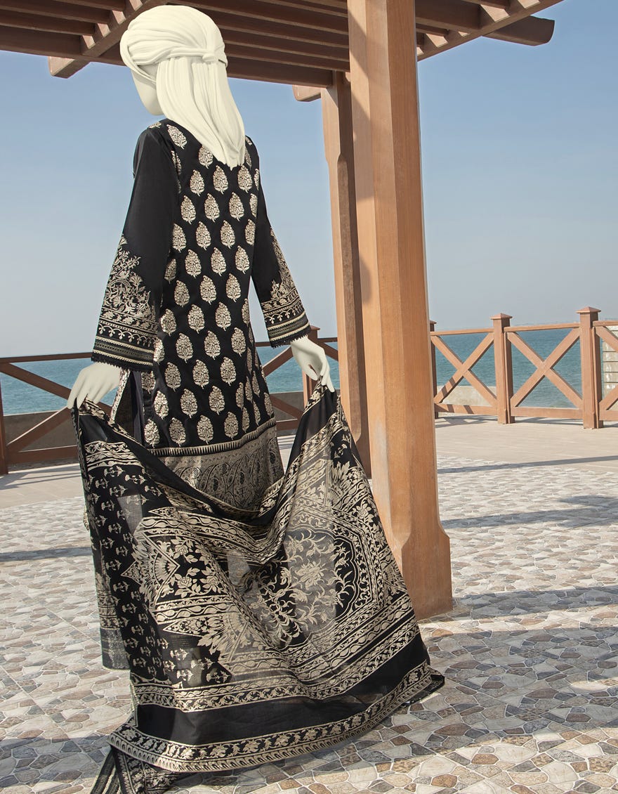 JLAWN-S-21-743 Oakley