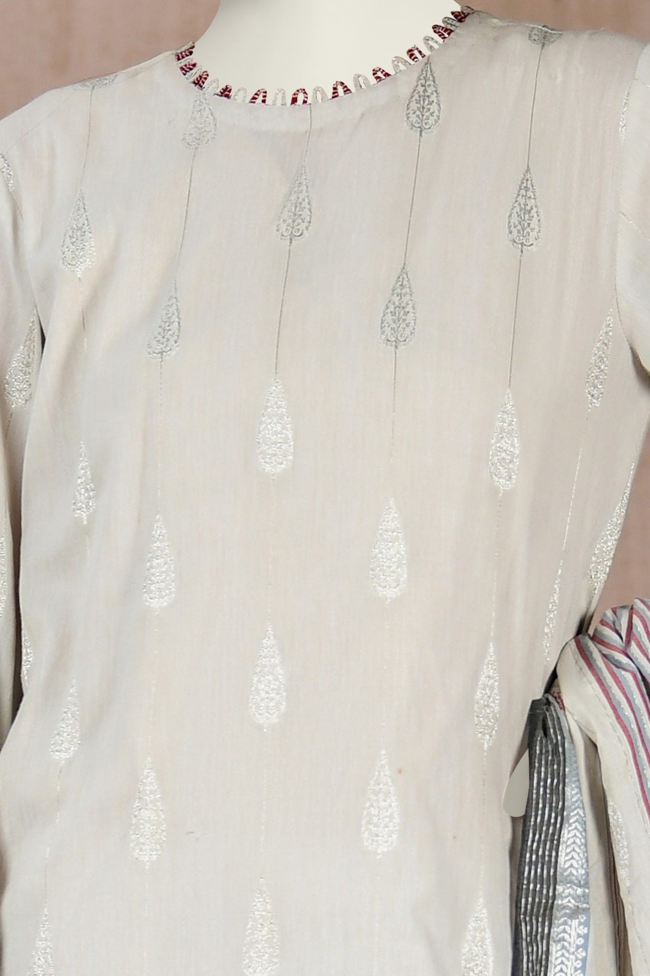 off-white-nearang-unstitched-3pc-ccw-3psu-s-22-054