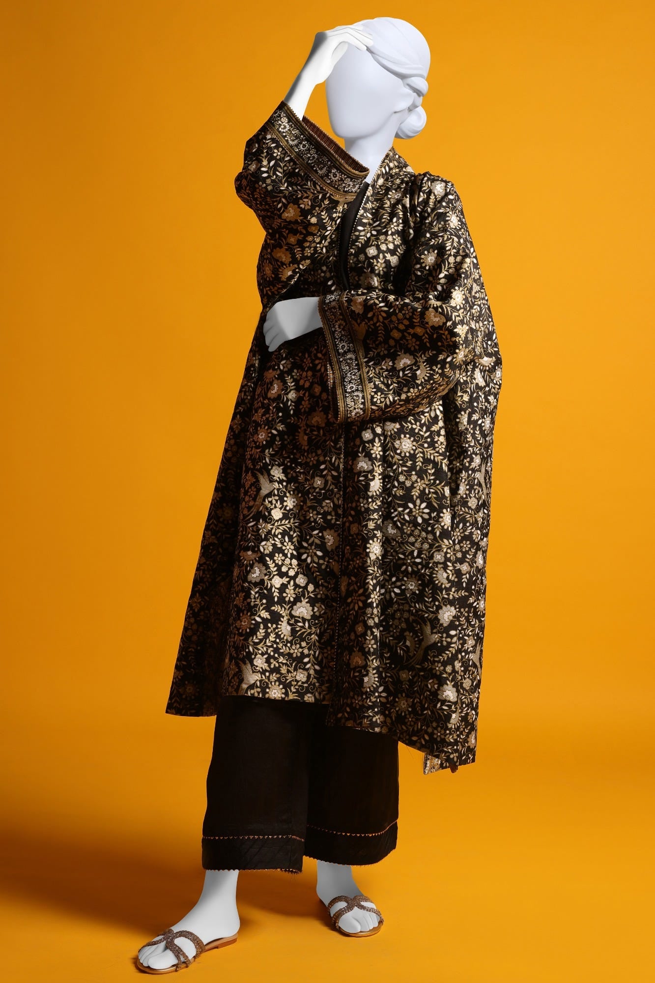 BLACK RAW SILK 2PC STITCHED | CCW-2PS-ST-S-22-2050 CHARCOAL GARA