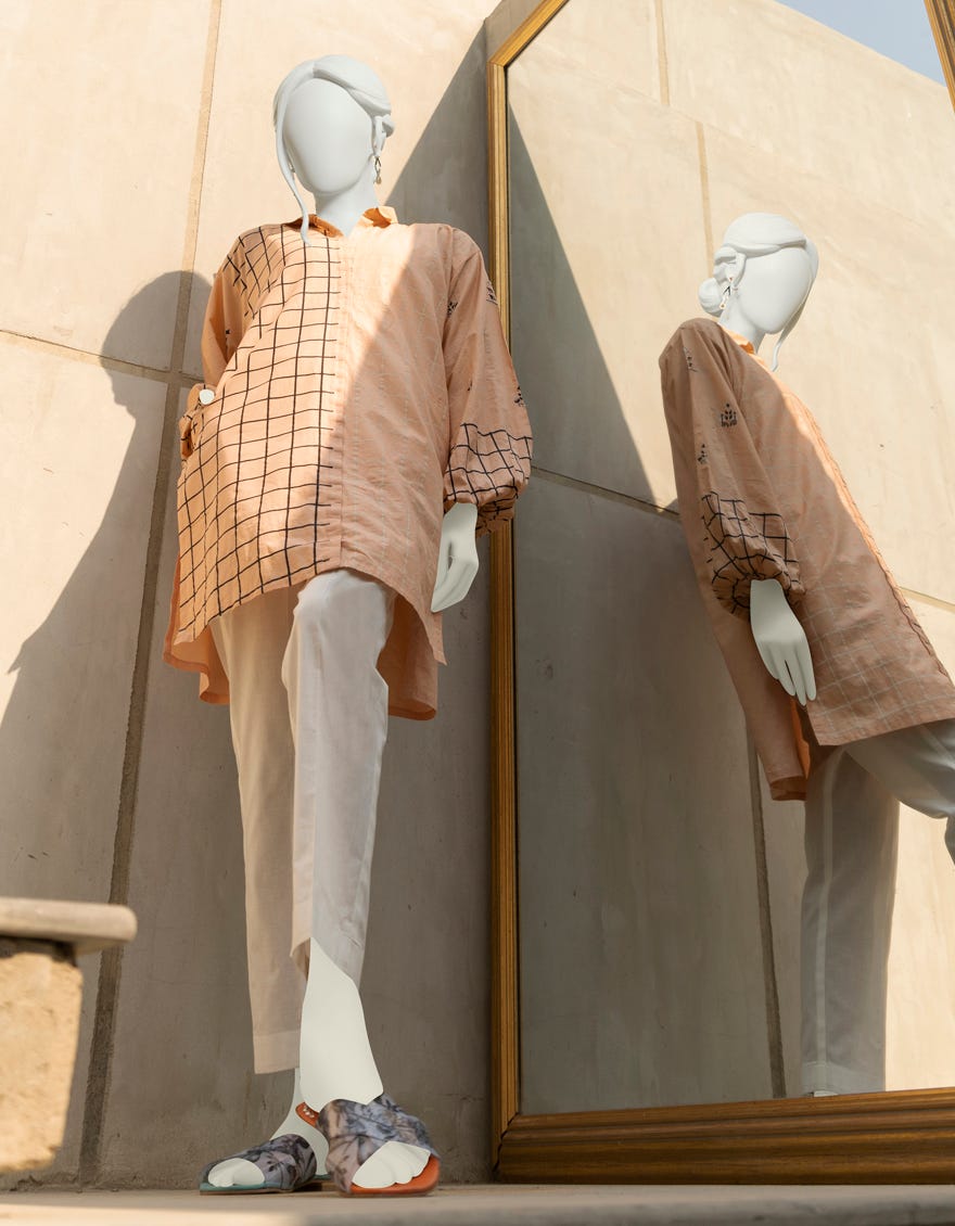 JJLK-S-JSS-22-324 FB/Greta