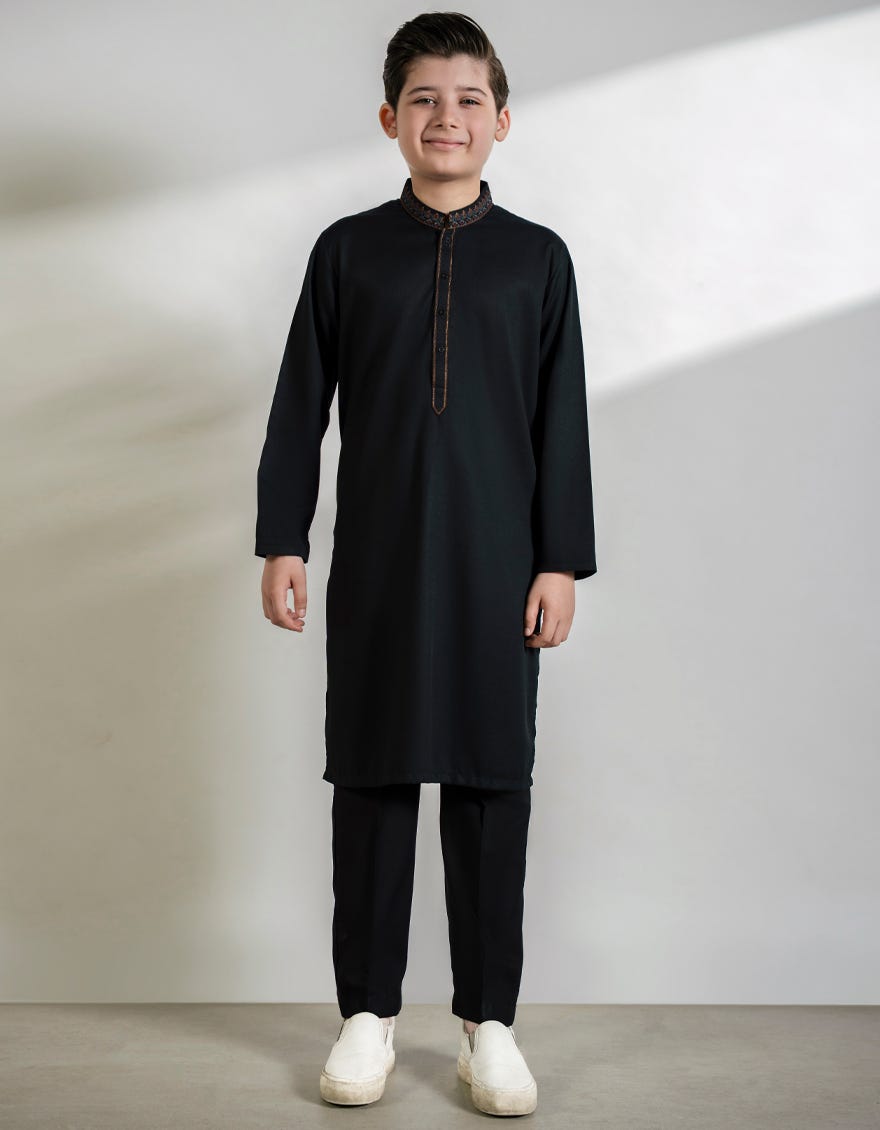 black-blended-kurta-trousers-jckpa39370