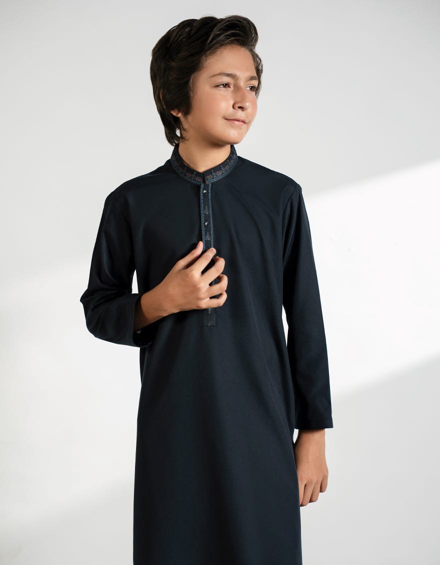 black-blended-kurta-trousers-jckpa39371