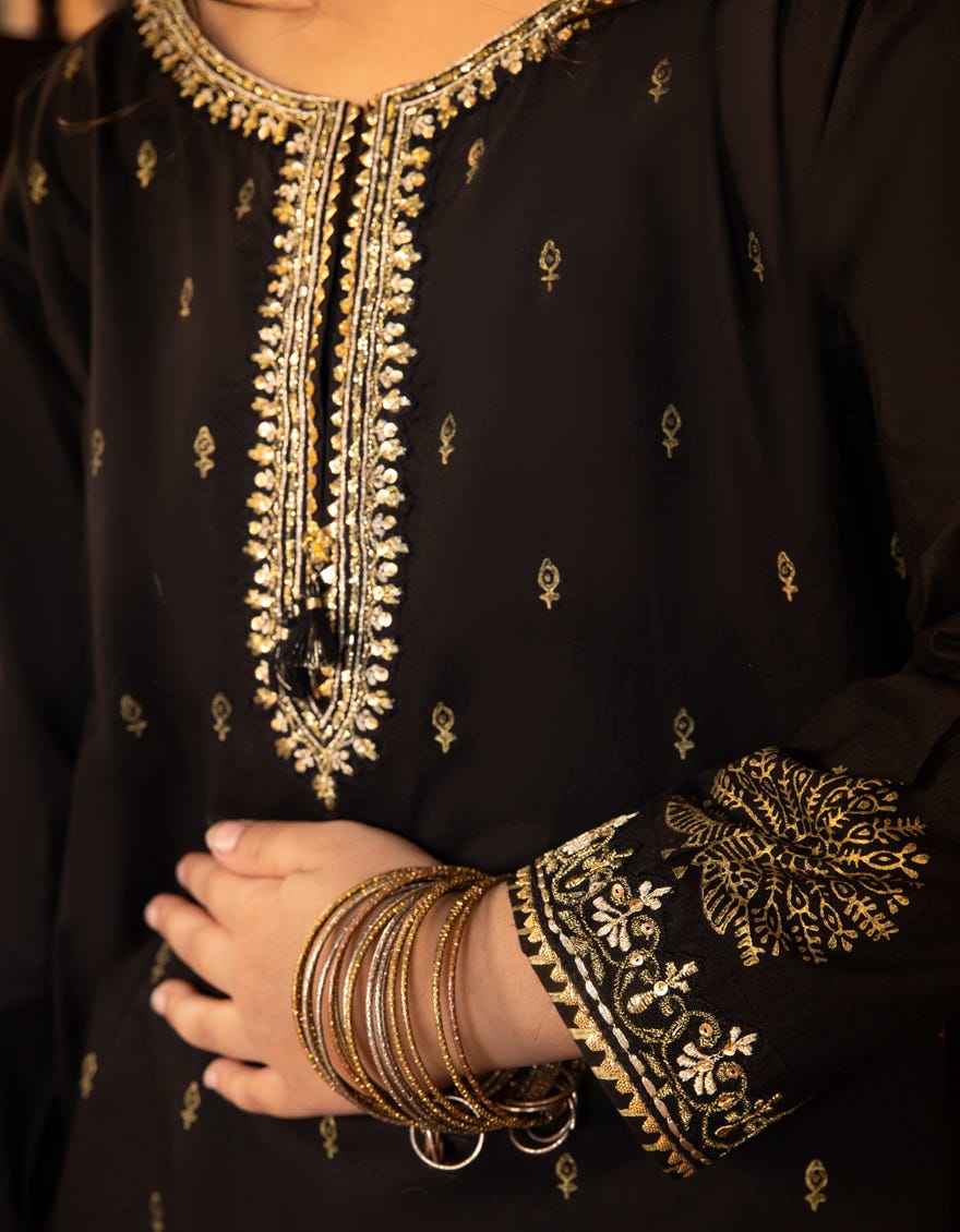 BLACK LUREX LAWN EMBROIDERED 3PC STITCHED