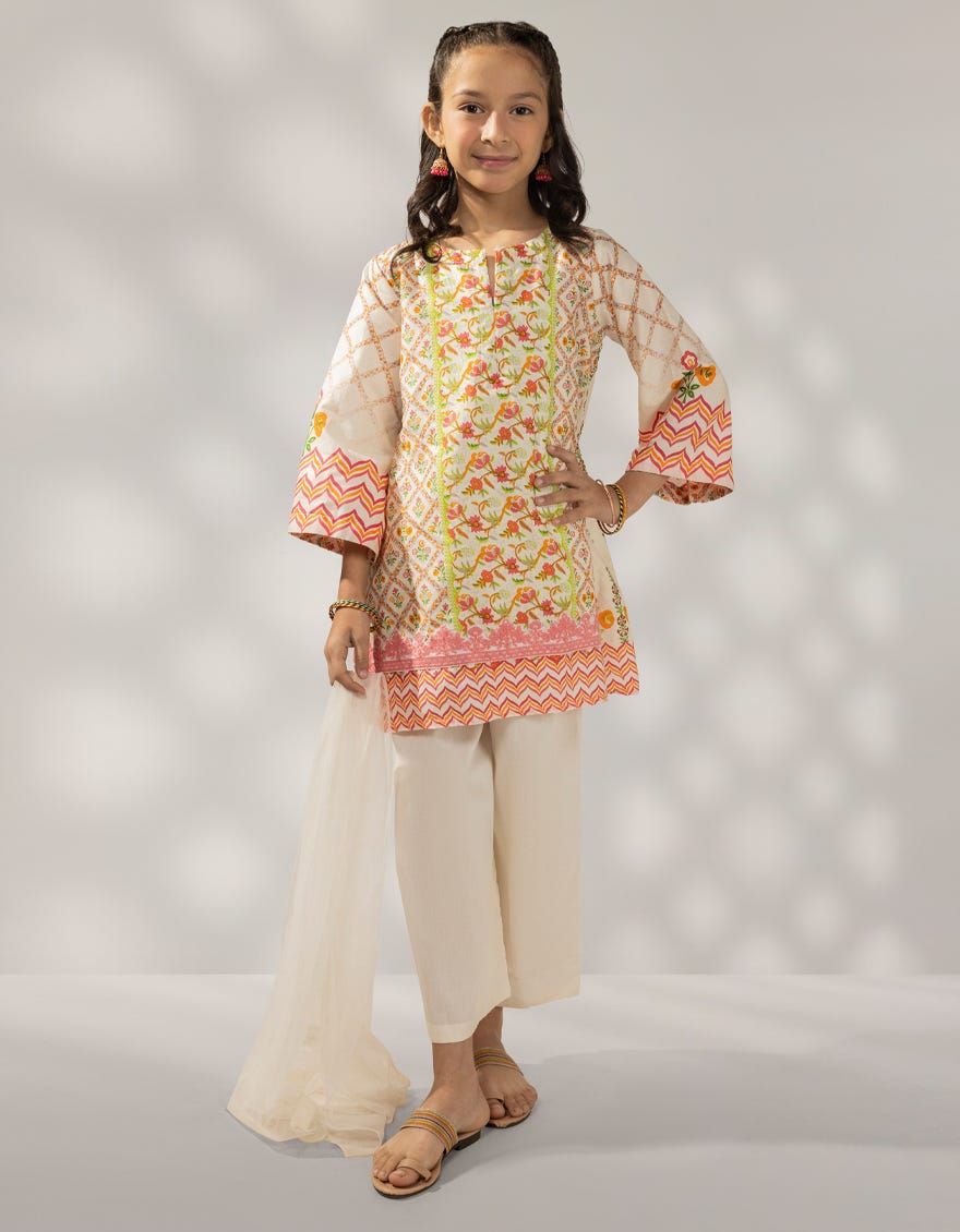 off-white-cambric-embroidered-3pc-stitched-jgp251610s