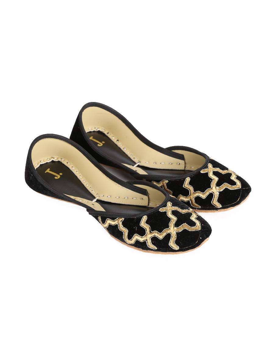 jj-lkh-110-19-fb-romanseque