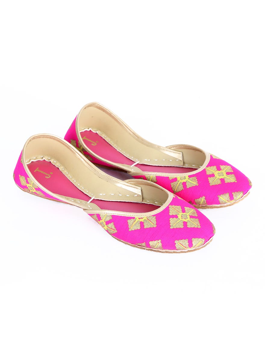 jj-lkh-118-19-fb-gulabo