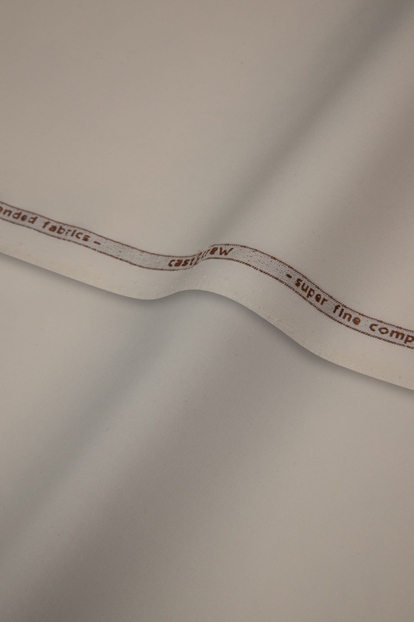 culiacan-cream-blended-unstitched-kameez-shalwar-fabric-ccmus1238