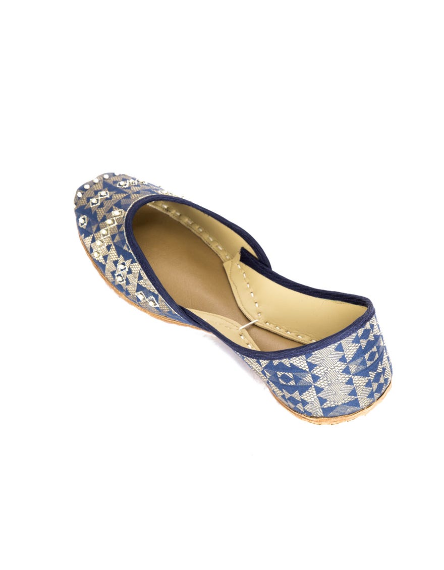 jj-lkh-124-19-fb-mid-night