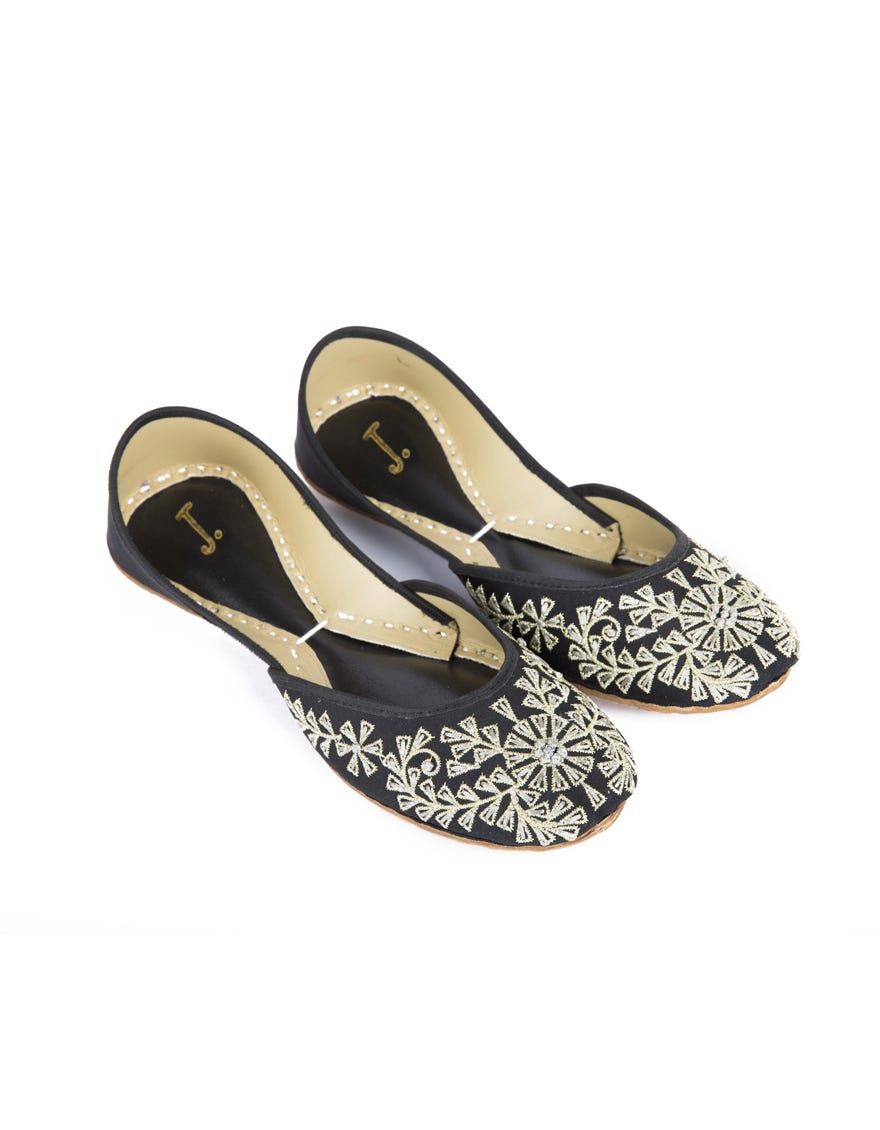 jj-lkh-126-19-fb-anarkali