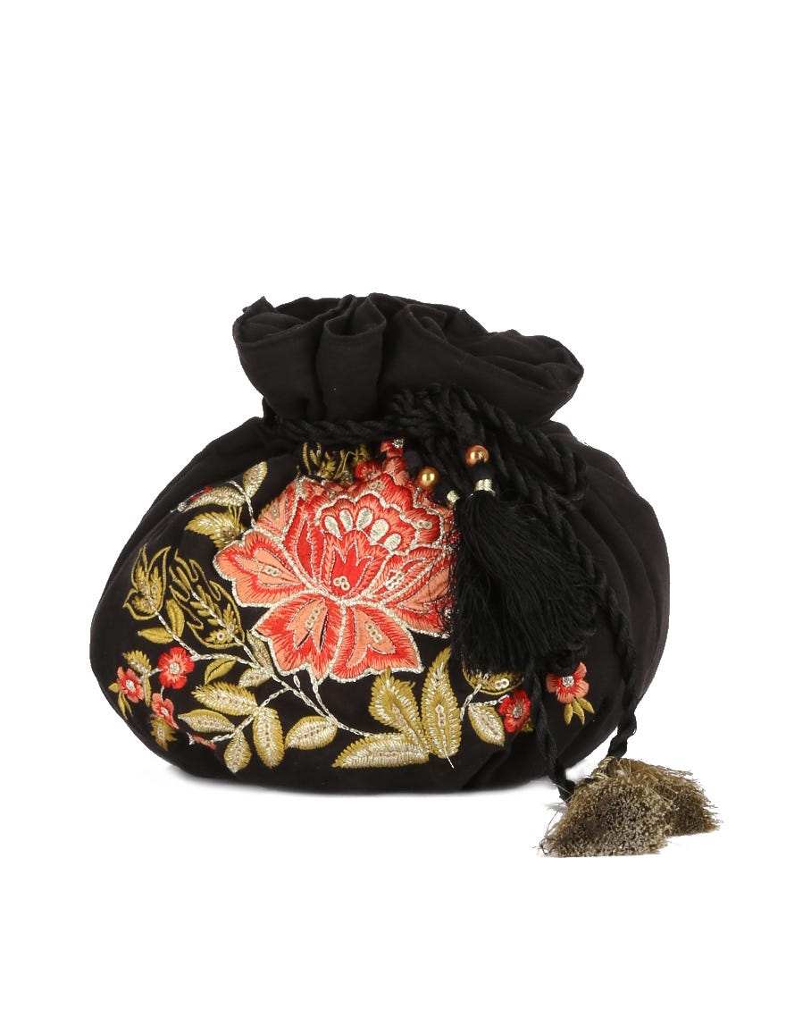 jjbl-19-011-fb-amara-black-999