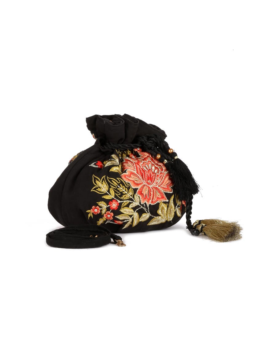 jjbl-19-011-fb-amara-black-999