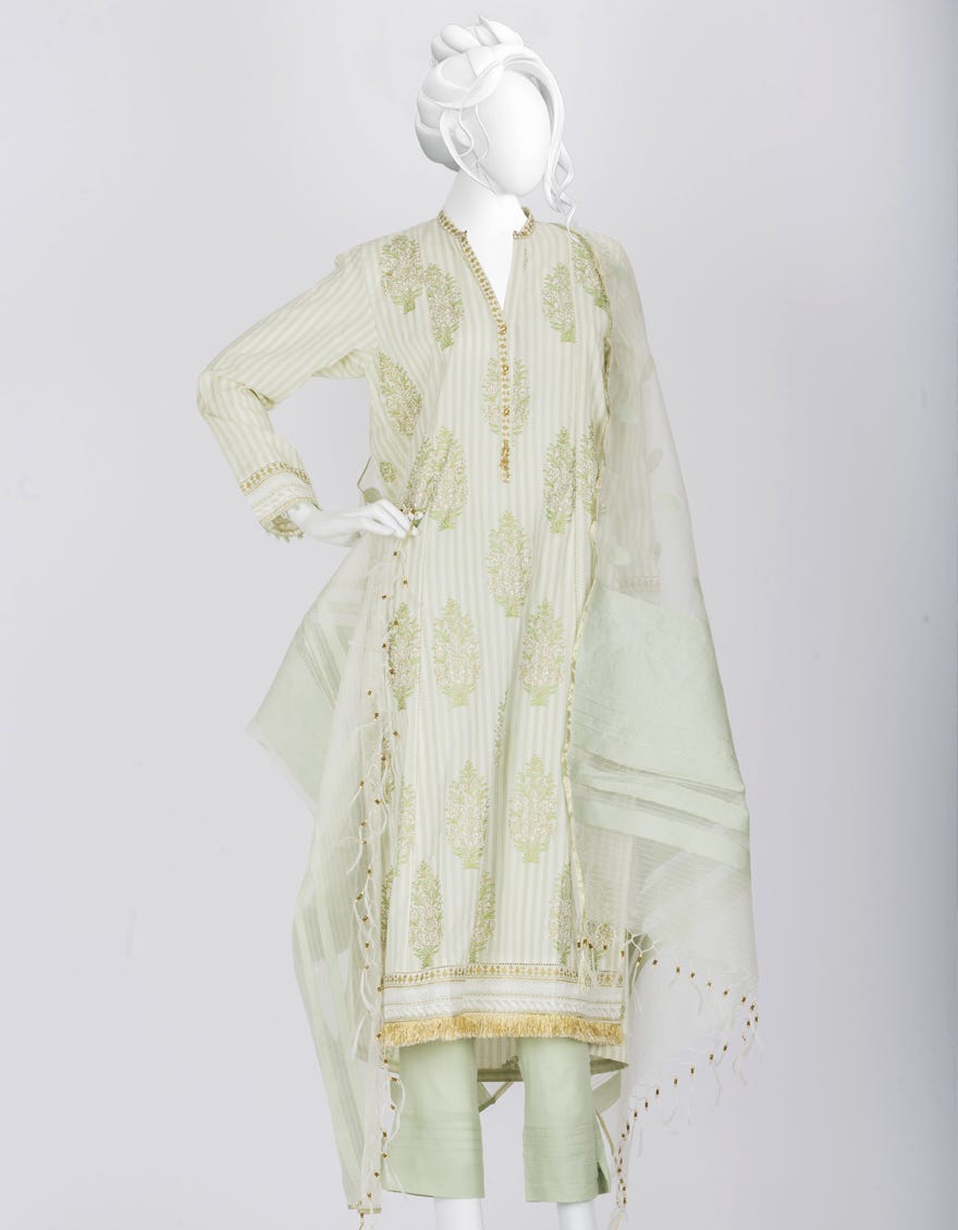 jlawn-s-19-302-s-fb-std-003