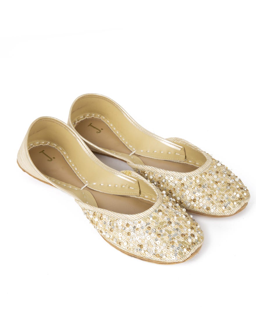 JJ-LKH-20-176 FB/Chamkeli