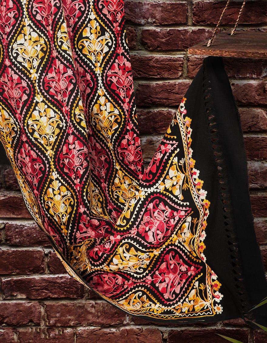 Black Stole | Jsh-Shw-21-0028