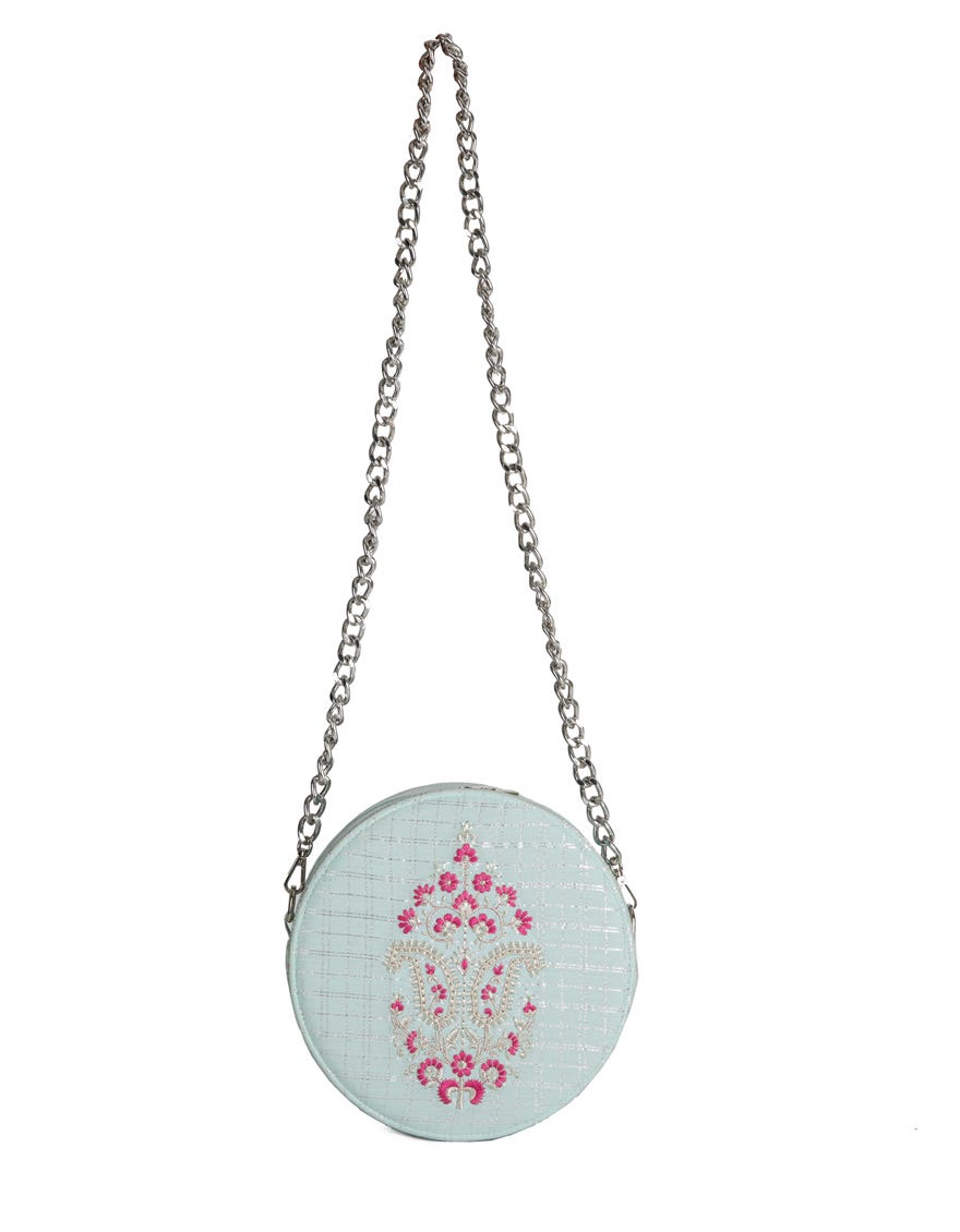 JJBL-22-018 FB/Chambray