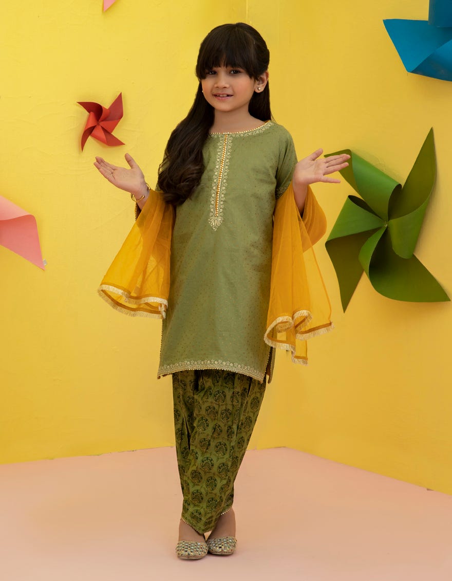 JGK-S-22-1904 FB/JGK-1904