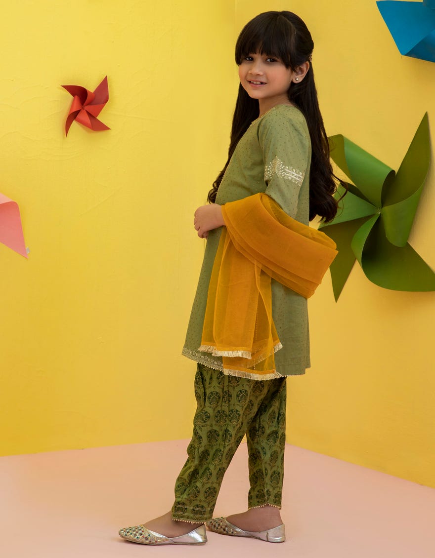 JGK-S-22-1904 FB/JGK-1904