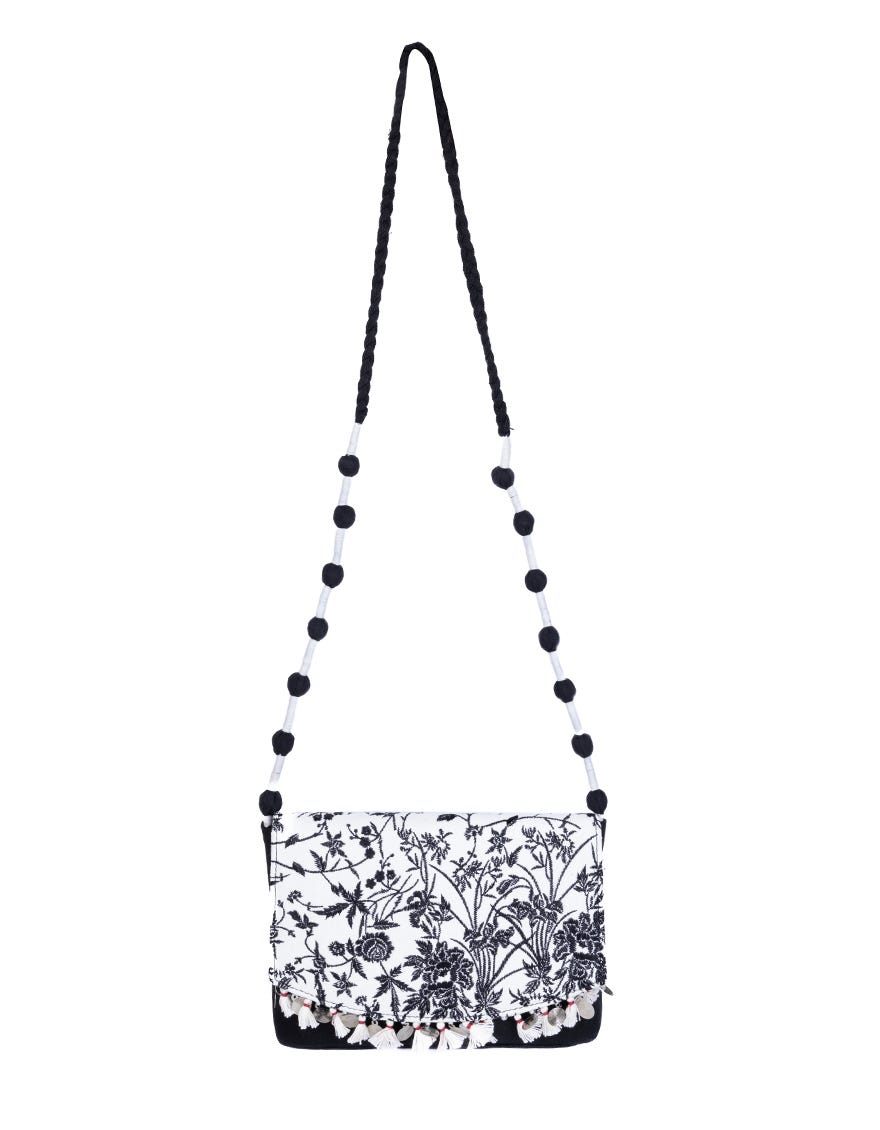 black-handbag-jjbl-23-041