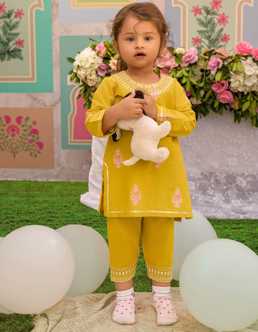 olive-lawn-infant-girl-stitched-jik-s-jgin-23-042
