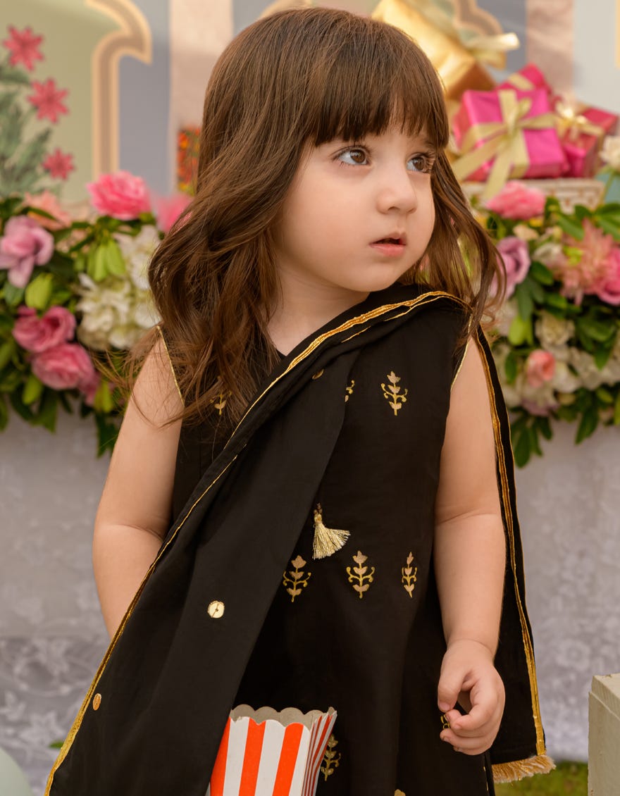 black-lawn-infant-girl-stitched-jik-s-jgin-23-043