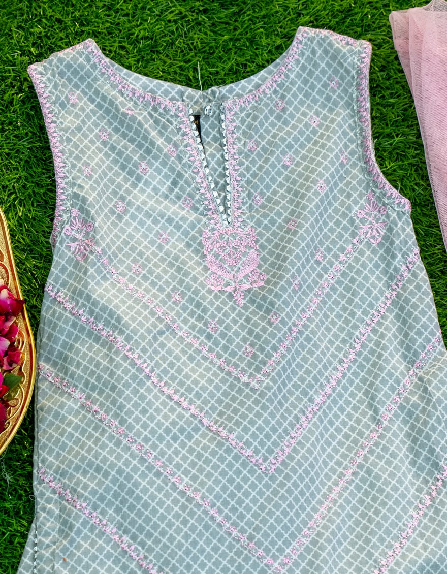 grey-lawn-infant-girl-stitched-jgkl-s-23-1566
