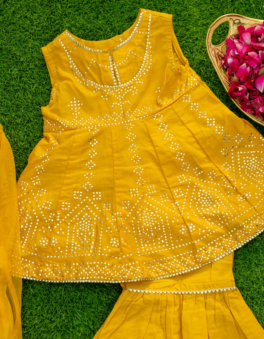 yellow-dyed-infant-girl-stitched-jik-s-jgkl-23-1567