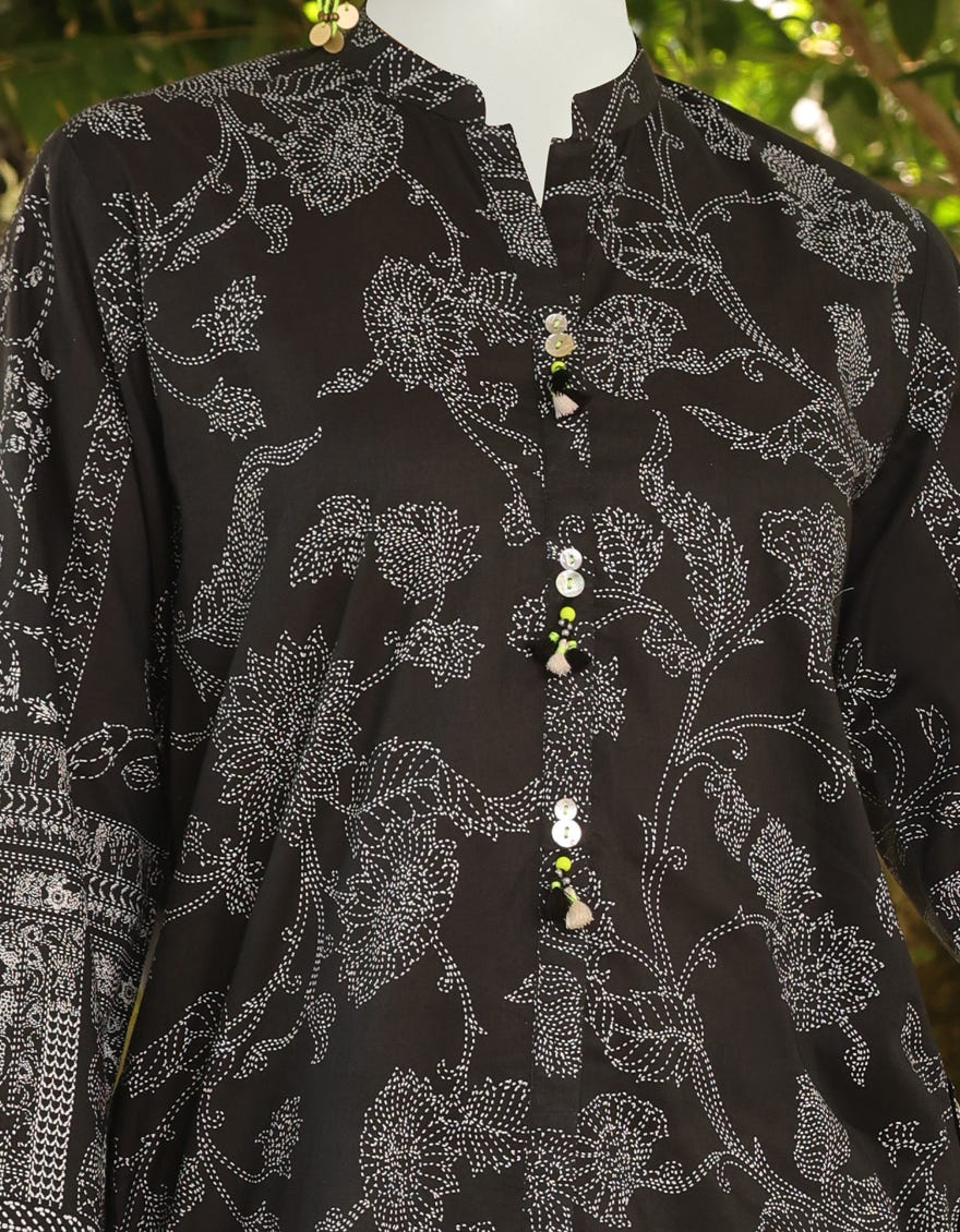 black-lawn-unstitched-1pc-jlawn-s-jsu-23-904-aoro