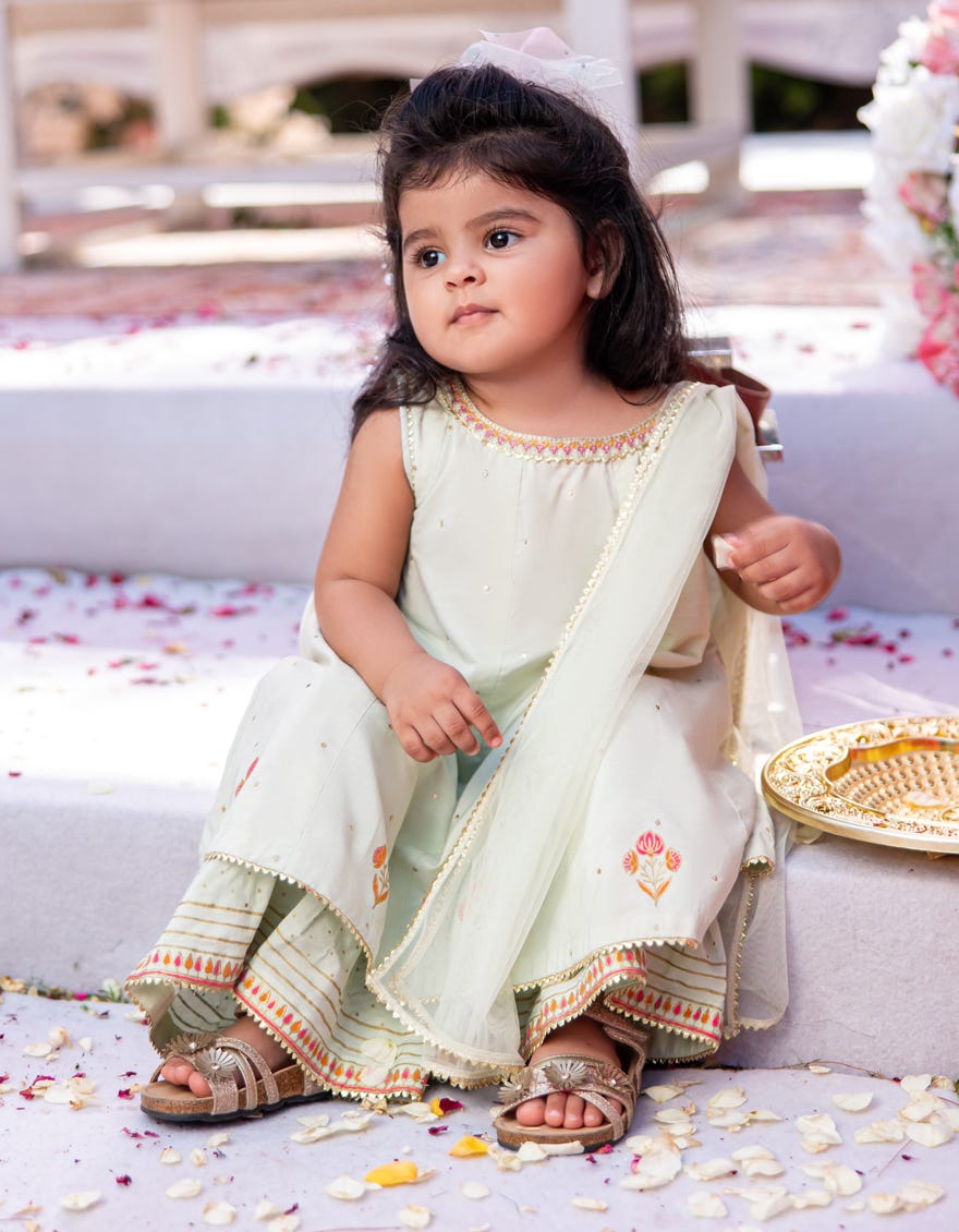 GREEN KHADDI EMBROIDERED 3PC STITCHED