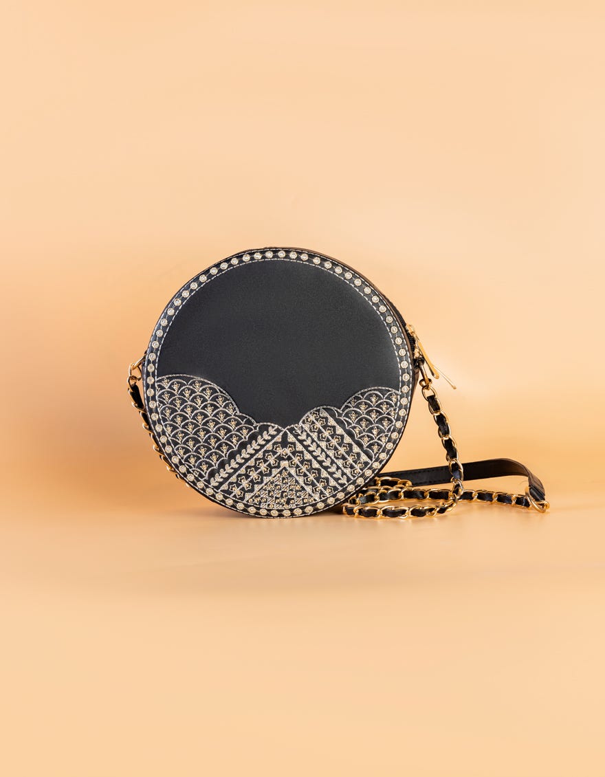 BLACK HANDBAG | JJBL-25-093