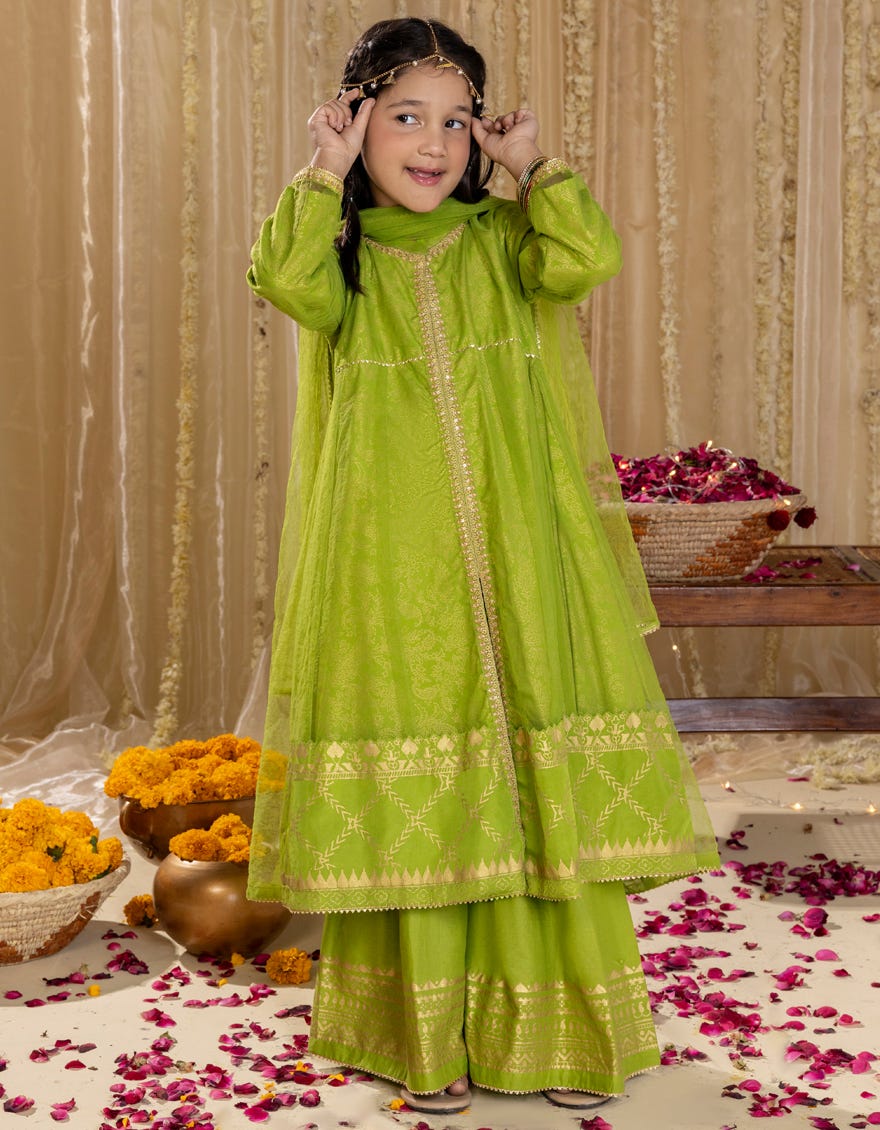 GREEN SILK EMBROIDERED 3PC | JGK-S-JGP-25-1521