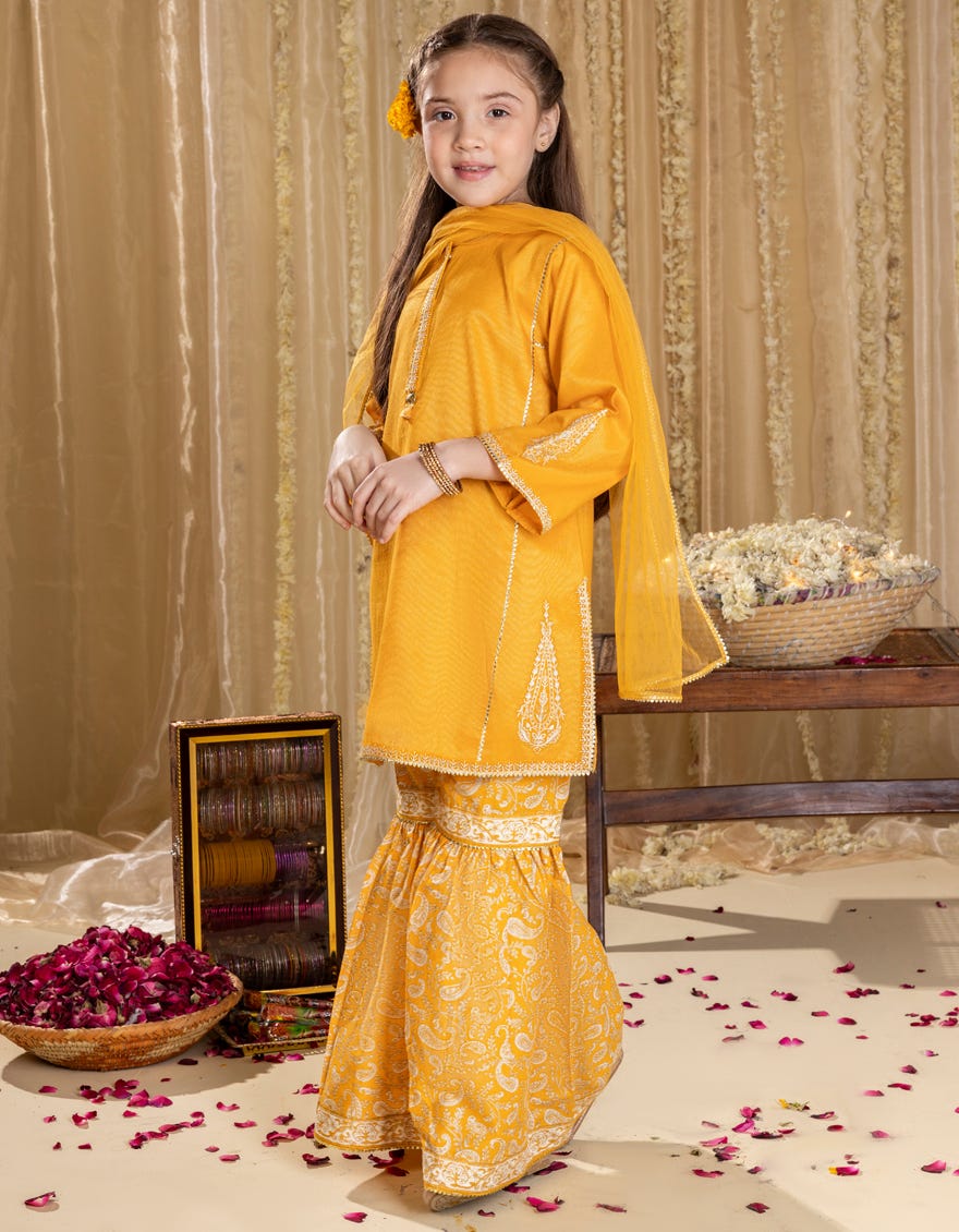 YELLOW DOBBY EMBROIDERED 3PC | JGK-S-JGP-25-1540