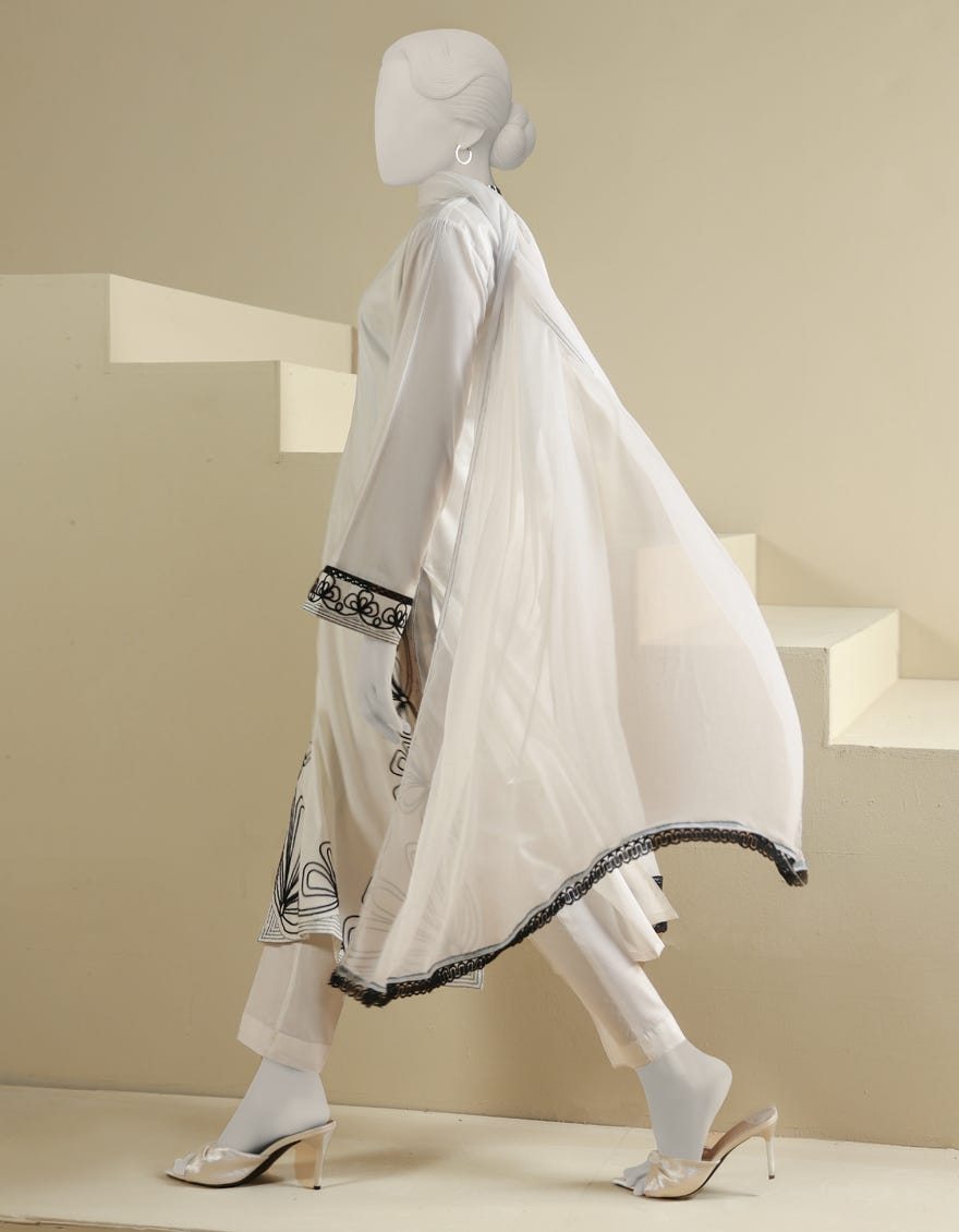 white-lawn-embroidered-3pc-stitched-jls25206s