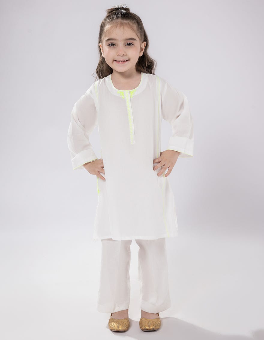 white-lawn-embroidered-kurti-jgs252538s