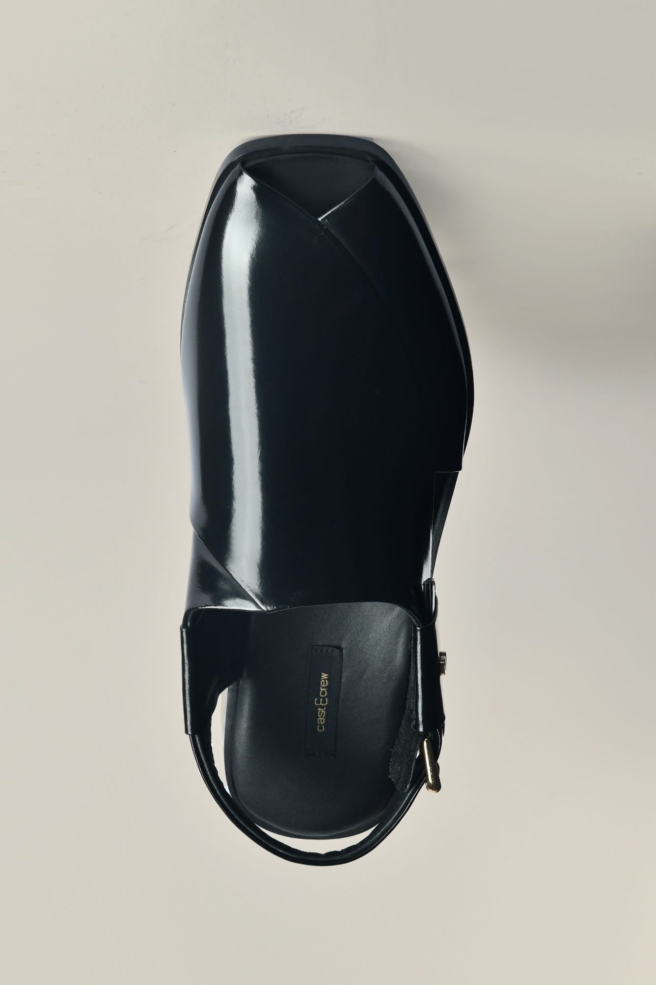 knights-black-men-sandals