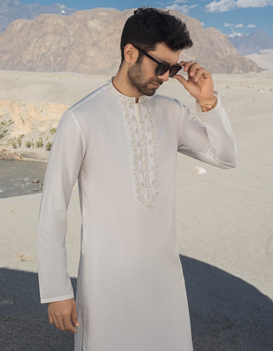 OFF WHITE BLENDED KAMEEZ SHALWAR | JJKS-A-36839