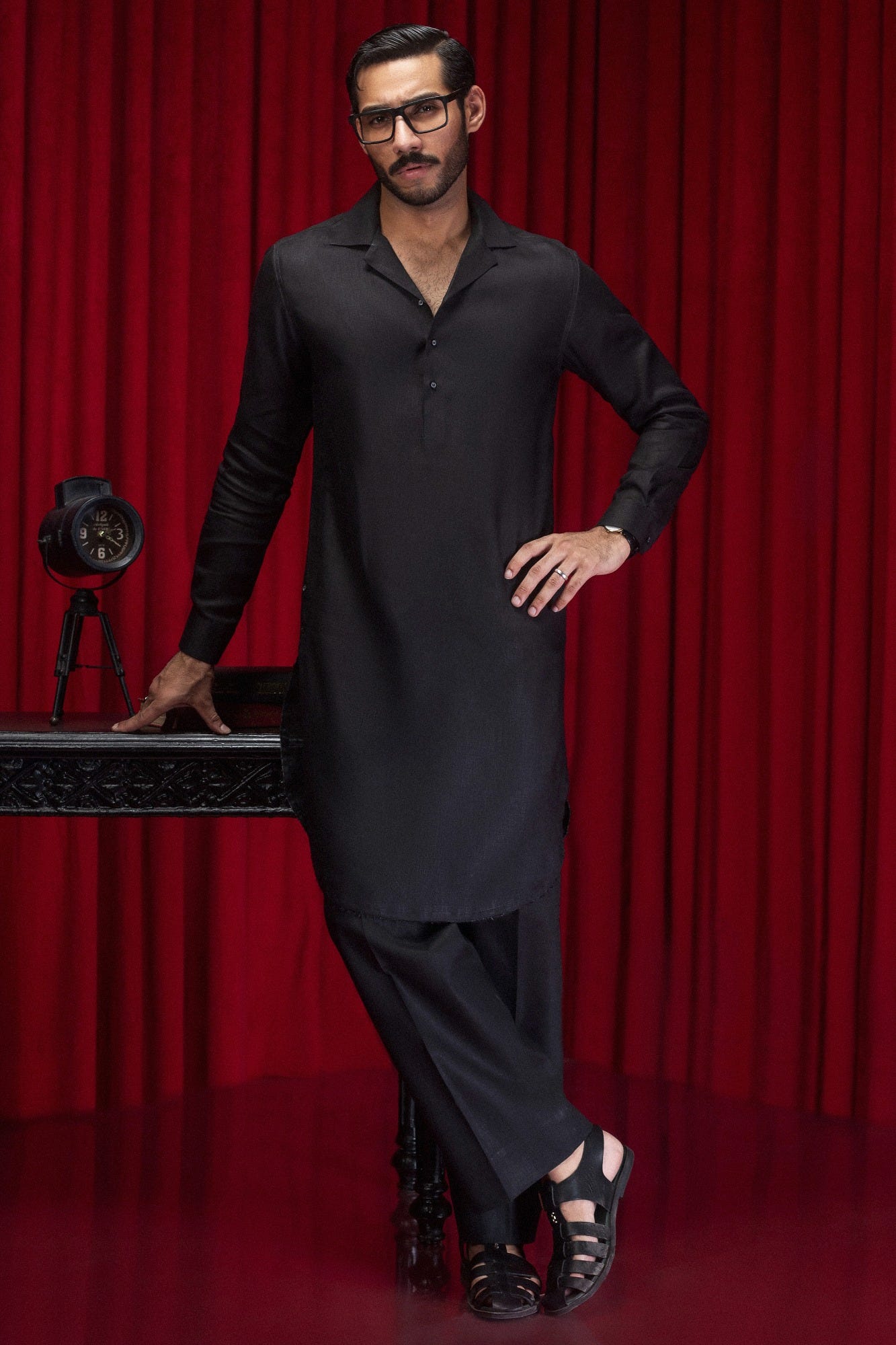 hamburg-black-linen-kurta-trouser