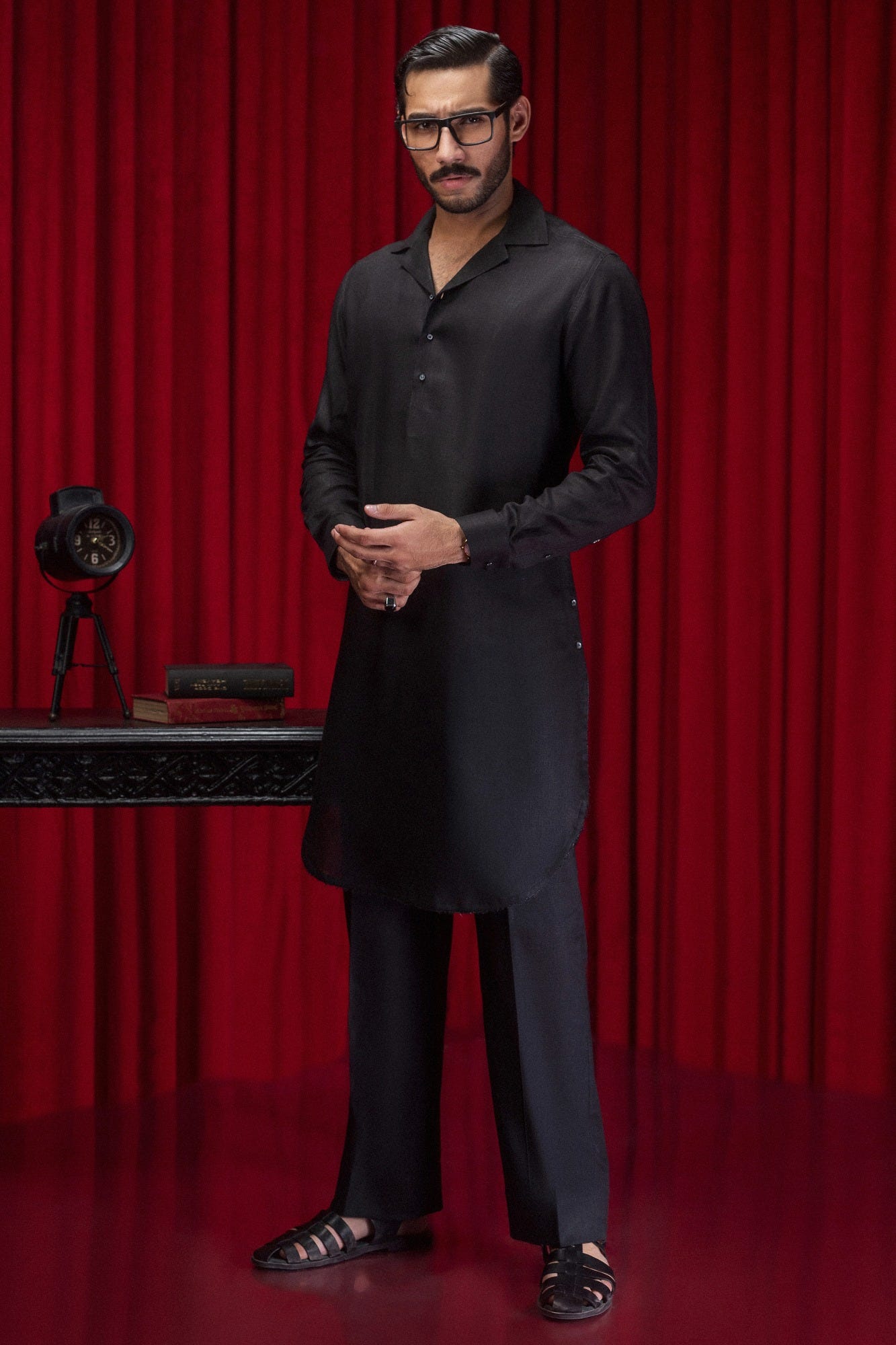 hamburg-black-linen-kurta-trouser