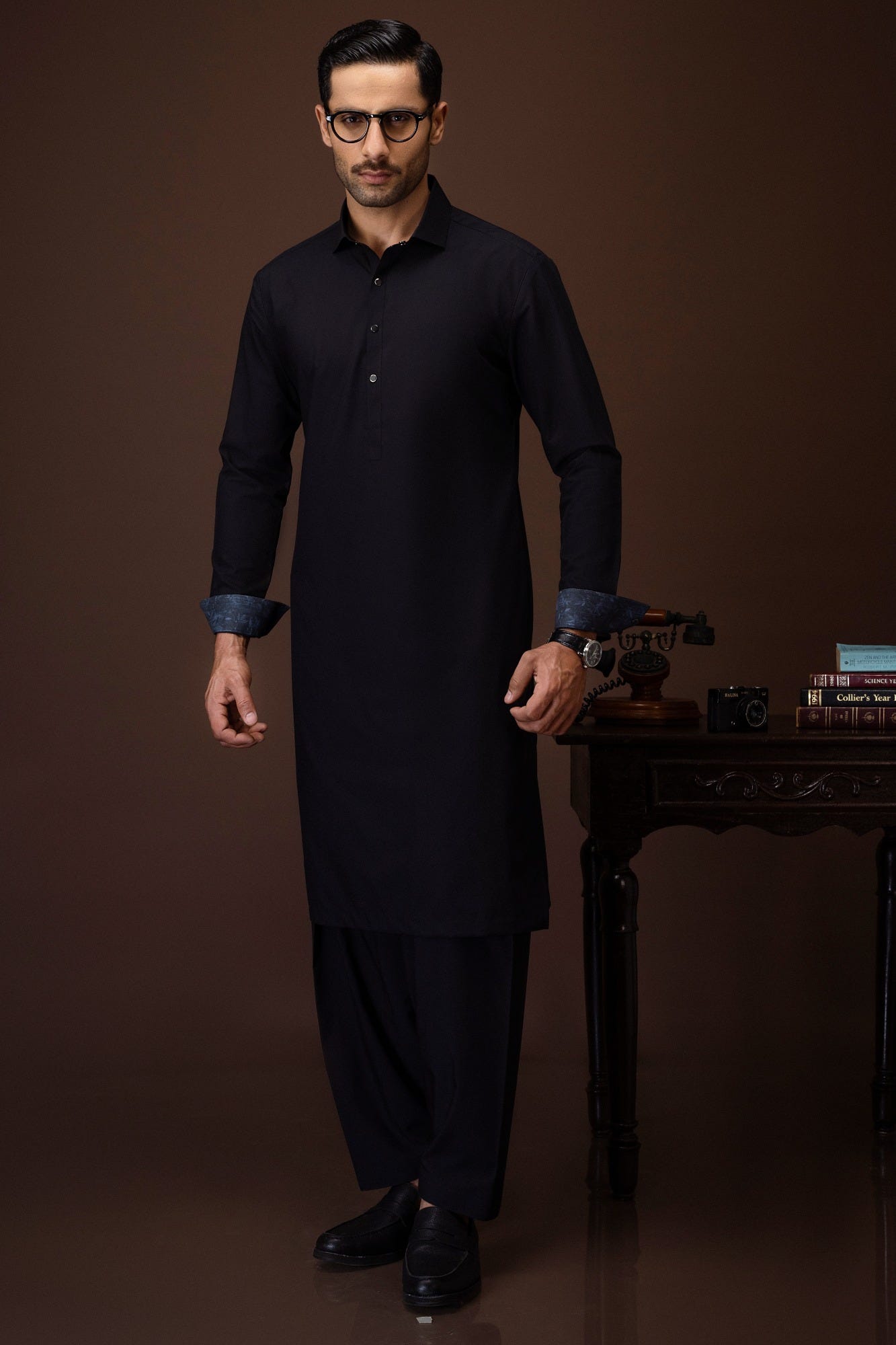 vicksburg-black-blended-kameez-shalwar