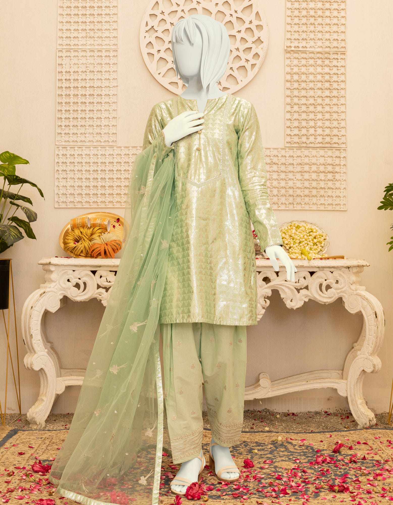 JGK-YGTL-S-621-22 FB/Faye