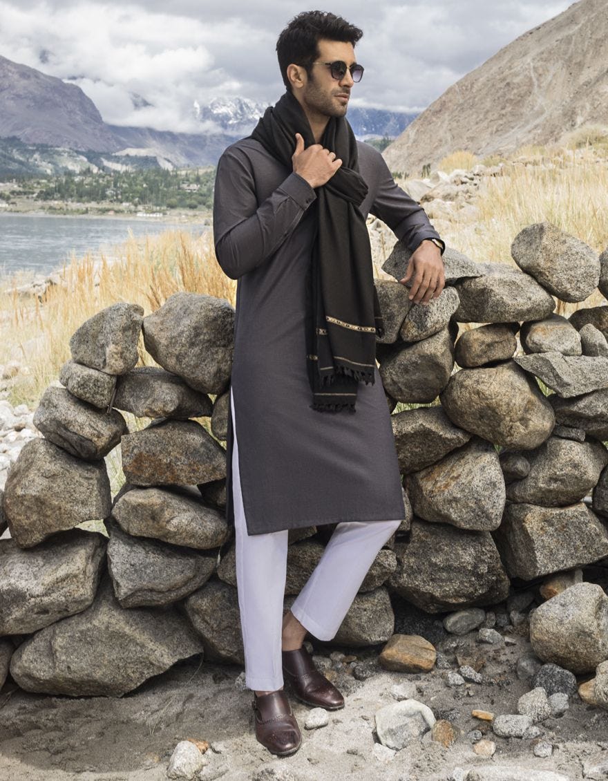 BLACK WOOLEN MEN SHAWL | JJID-SHAWL