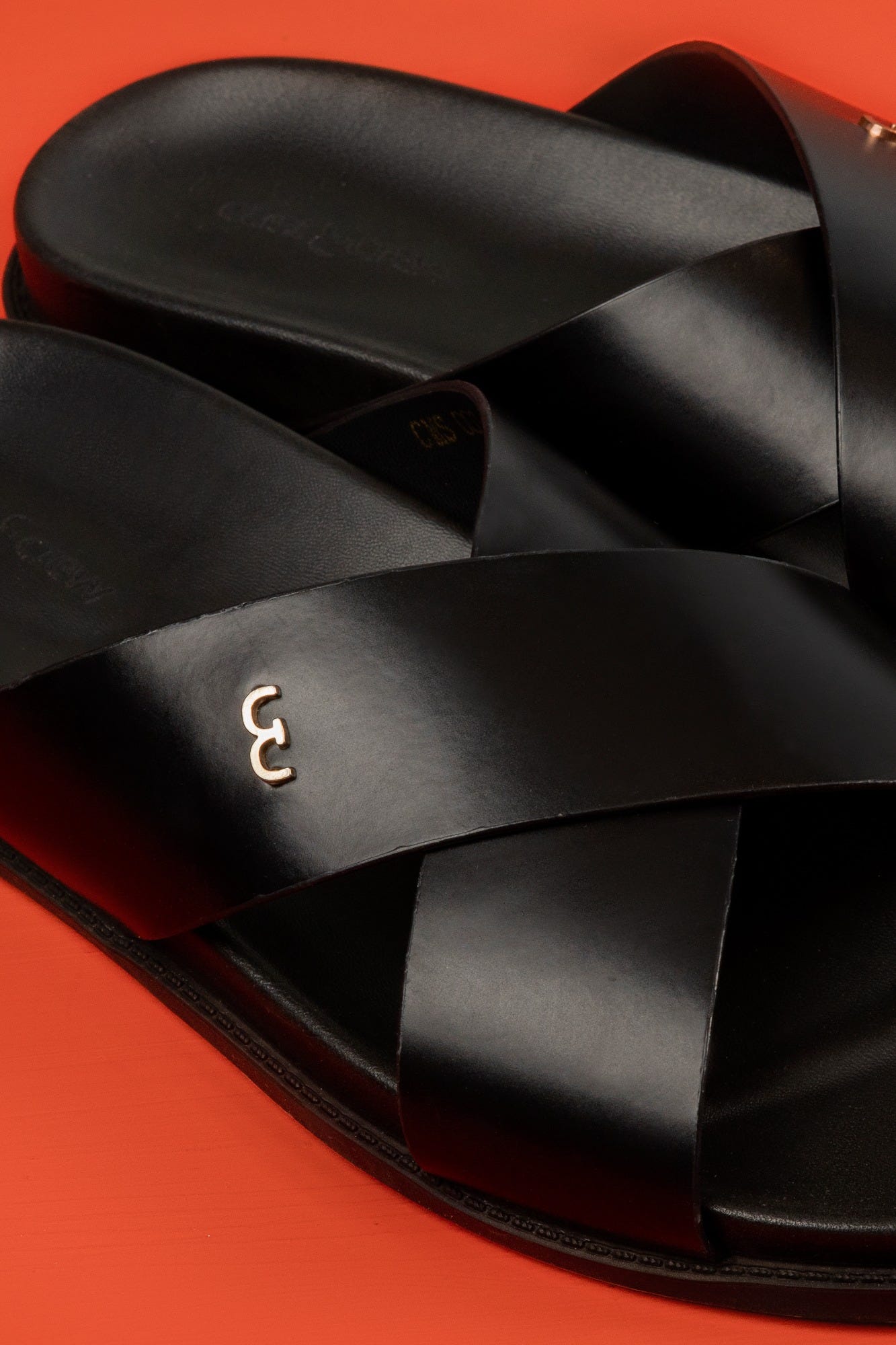 BLACK CROSSOVER LEATHER SANDALS | CCFW-MS-001