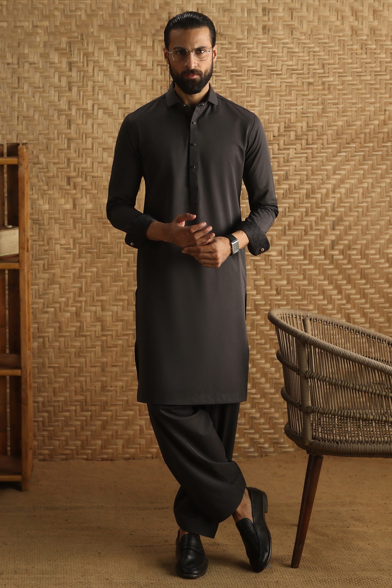 OULU - CHARCOAL EXCLUSIVE KAMEEZ SHALWAR