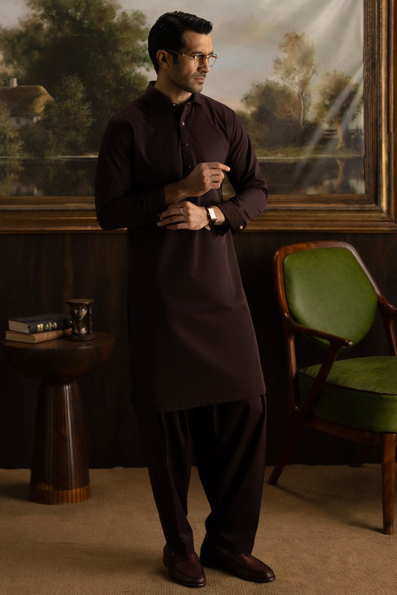 OULU - BURGUNDY EXCLUSIVE KAMEEZ SHALWAR
