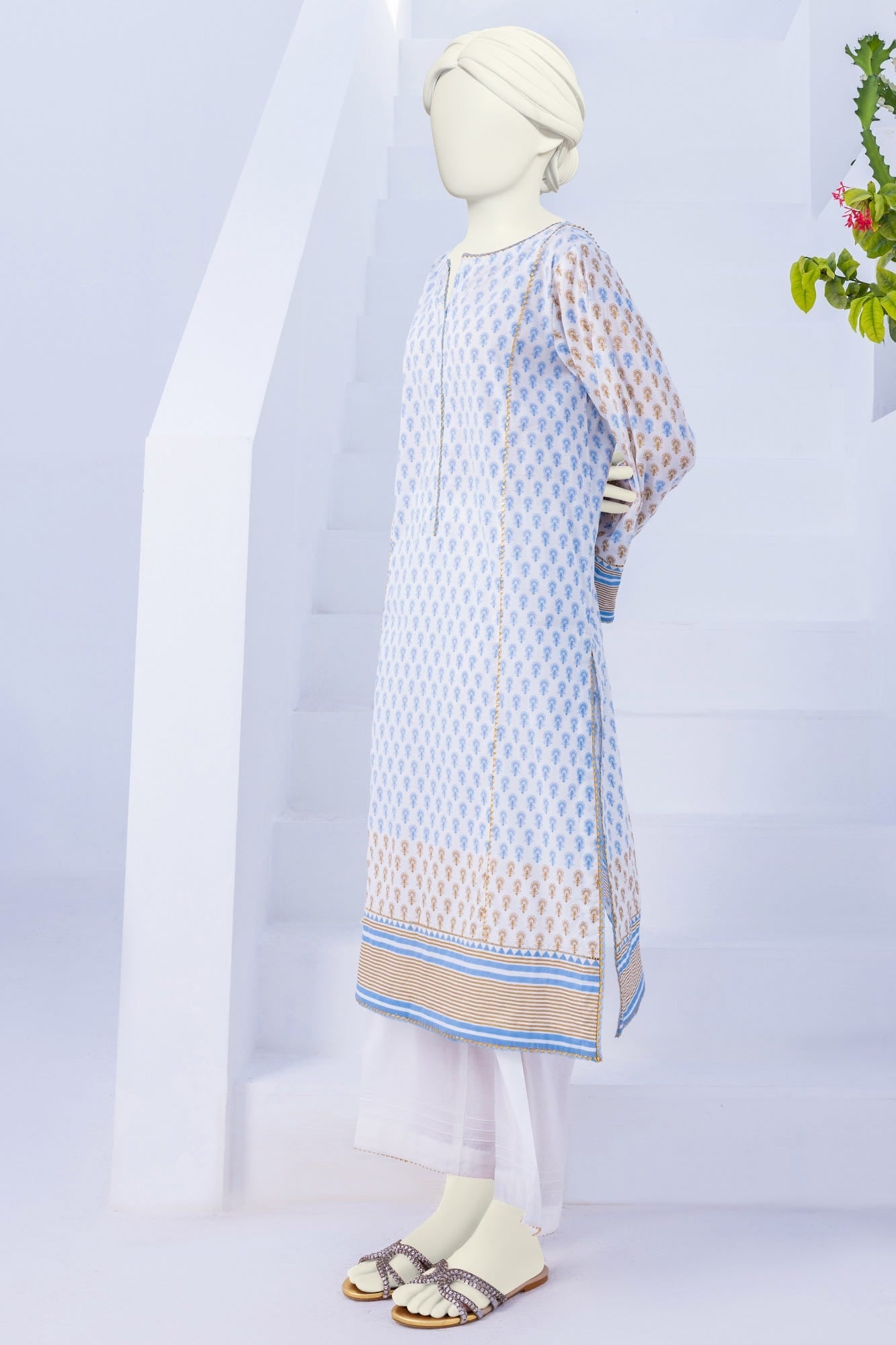 WHITE-BLUE LAWN 2PC STITCHED | CCW-2PSU-ST-S-22-2065