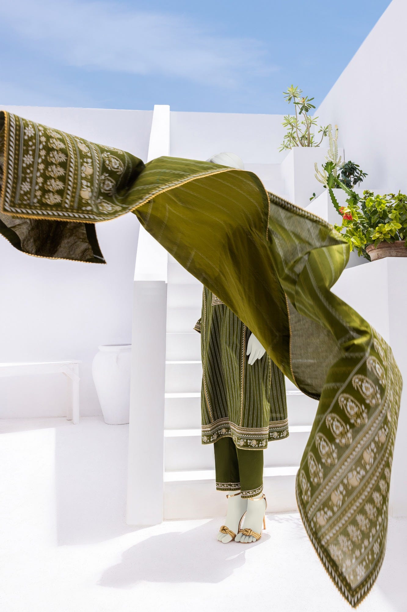 CCW-3PU-S-22-047 Deffodil