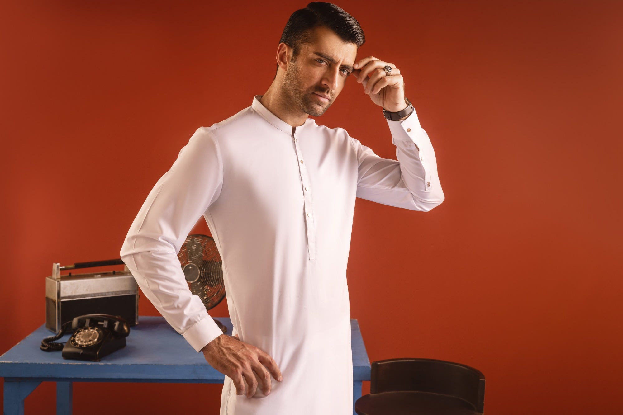 FINLAND - WHITE COTTON KURTA TROUSER