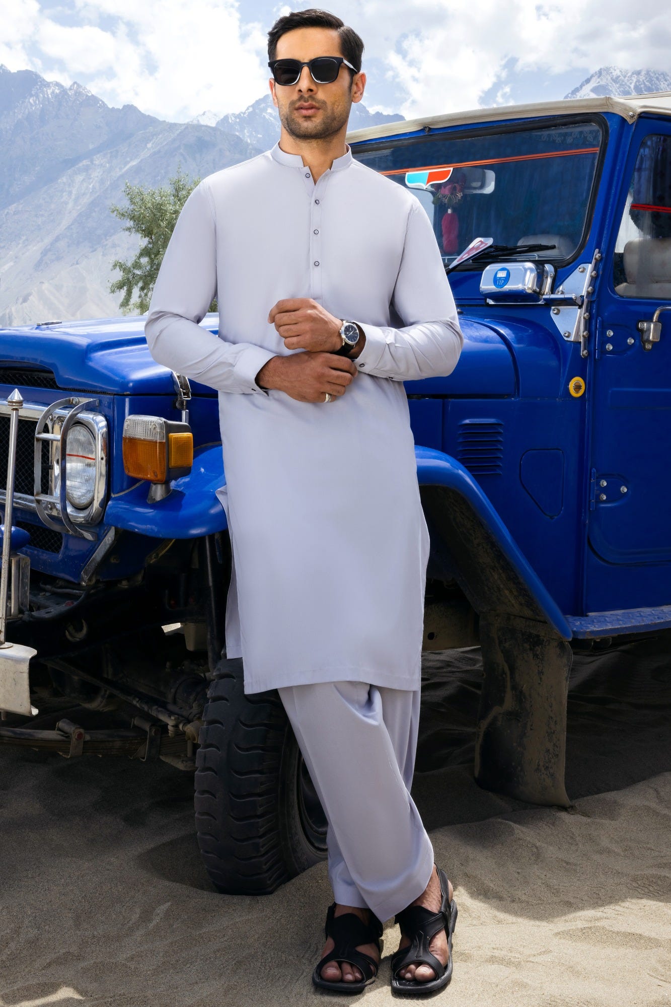 HUNGARY - GREY BLENDED KAMEEZ SHALWAR