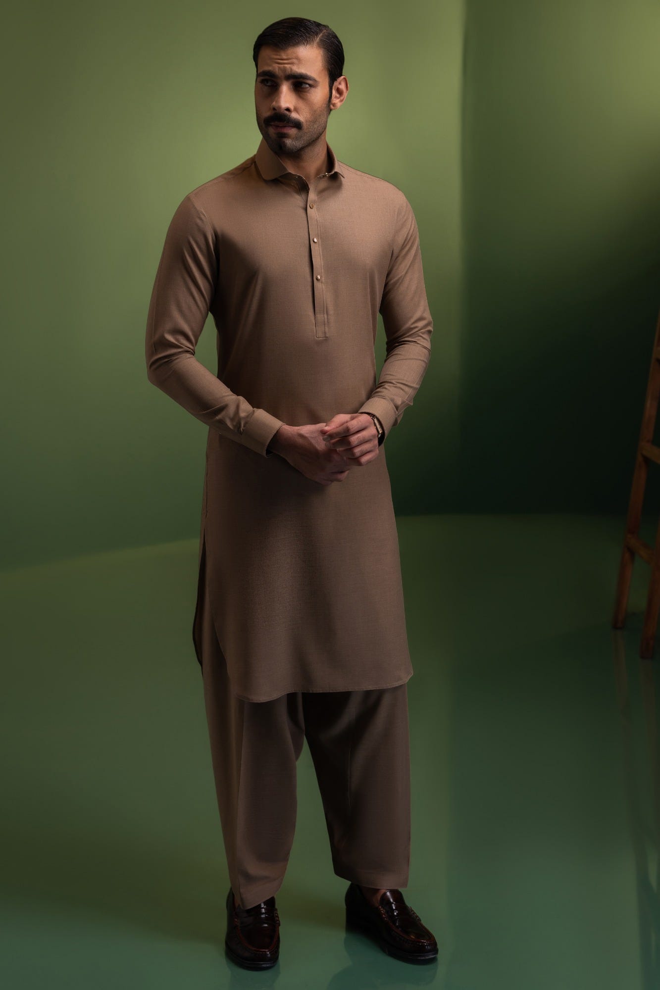 isfahan-brown-kameez-shalwar